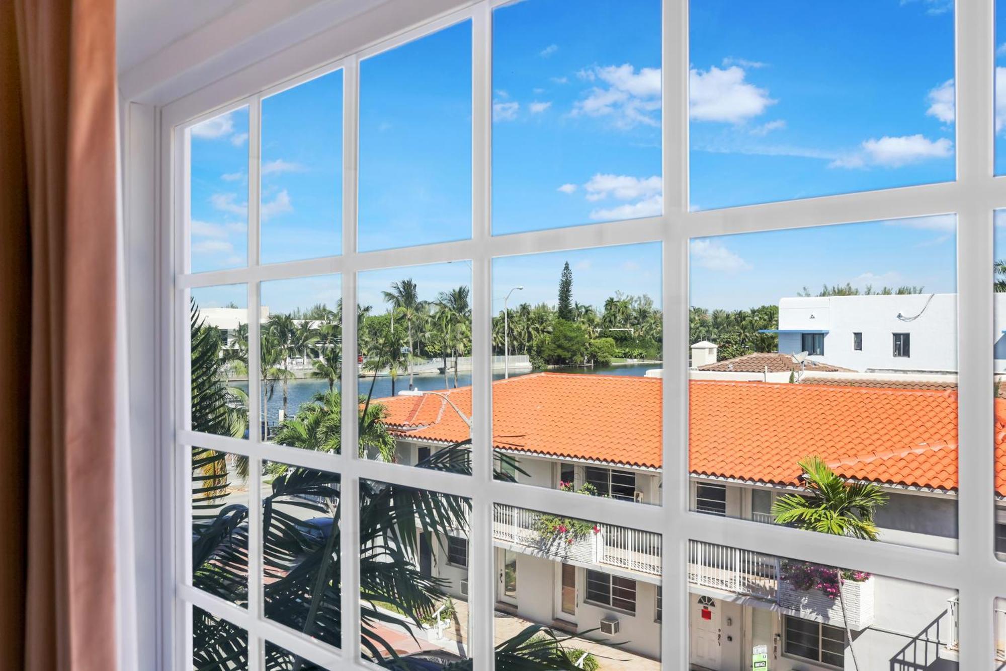 Ocean Spray Hotel Miami Beach Dış mekan fotoğraf